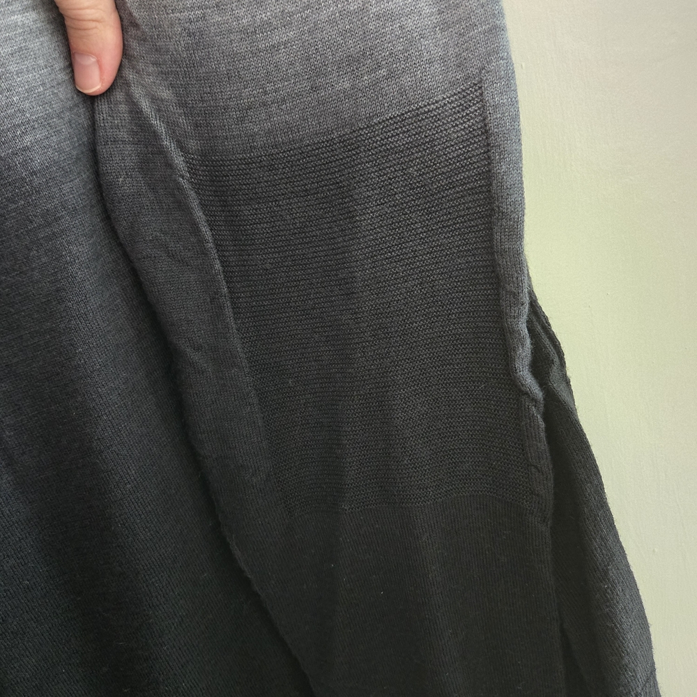 Johnston & Murphy Sweater, Mens Large V Neck Gray & Black Ombre 100% Merino Wool - Picture 7 of 12